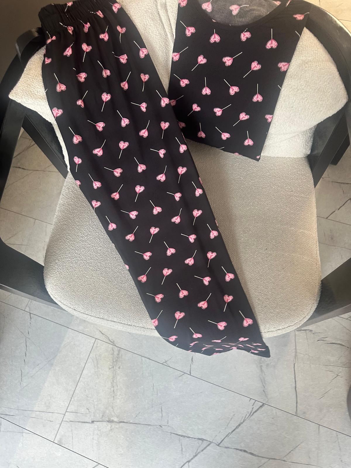 Lamelif Kalp Şeker Detaylı Pijama Takımı