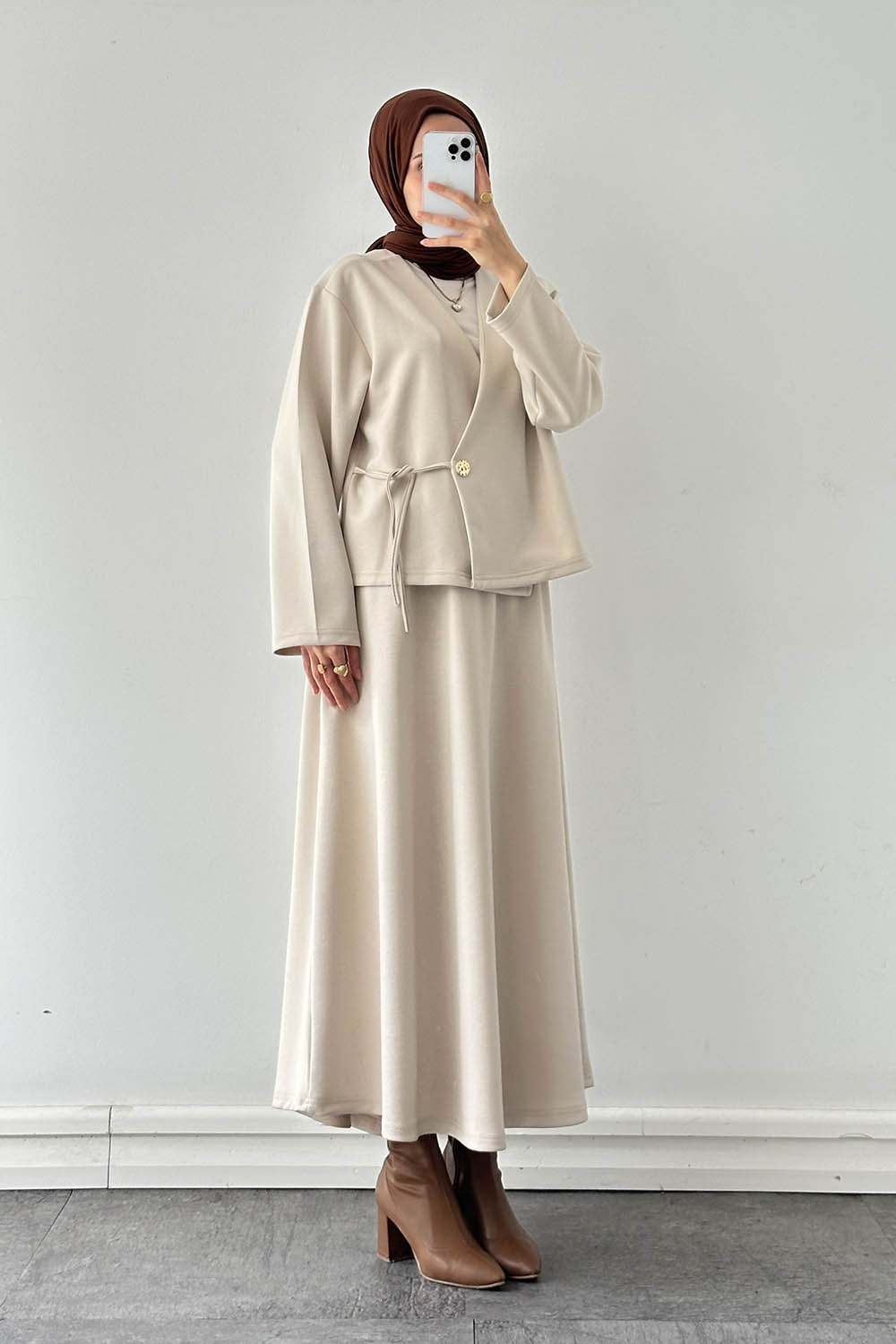 Lamelif Bağlama Detaylı Etekli Takım Bej