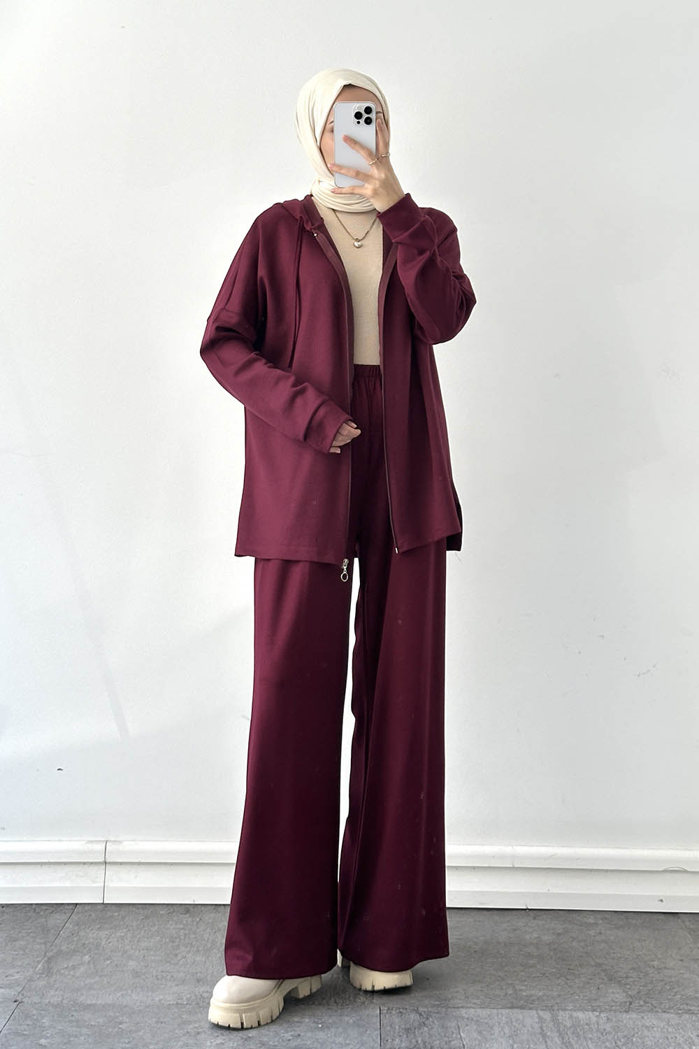 Plum Hood Neck Long Arm Cotton Regular Trousers Comfortable Suit