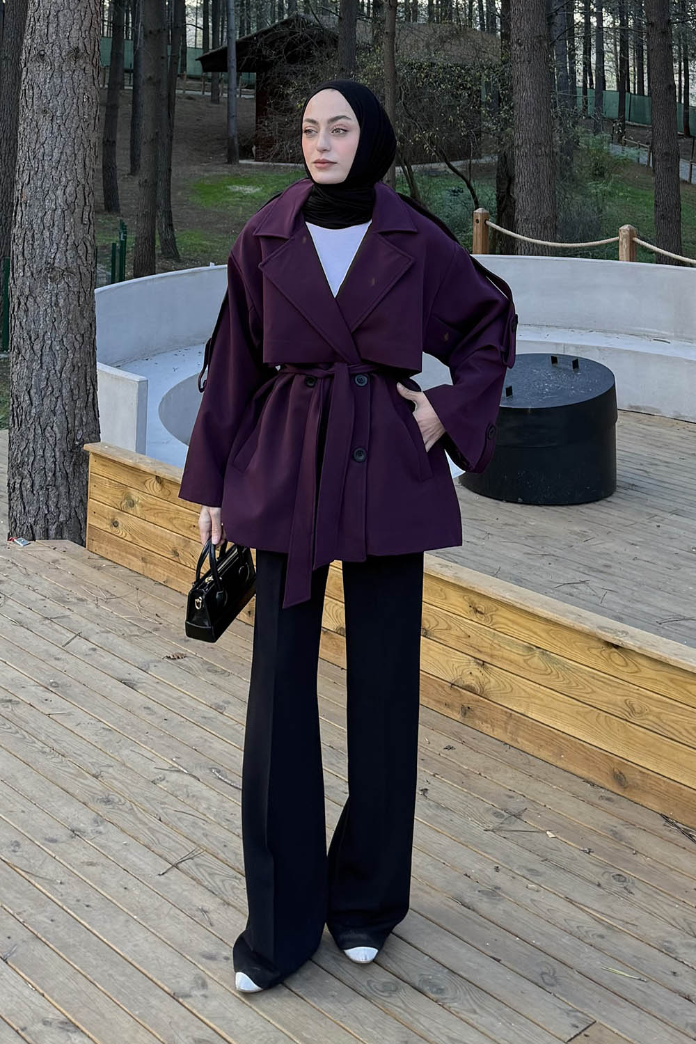 Lamelif Omuz Apoletli Kısa Trençkot Mürdüm