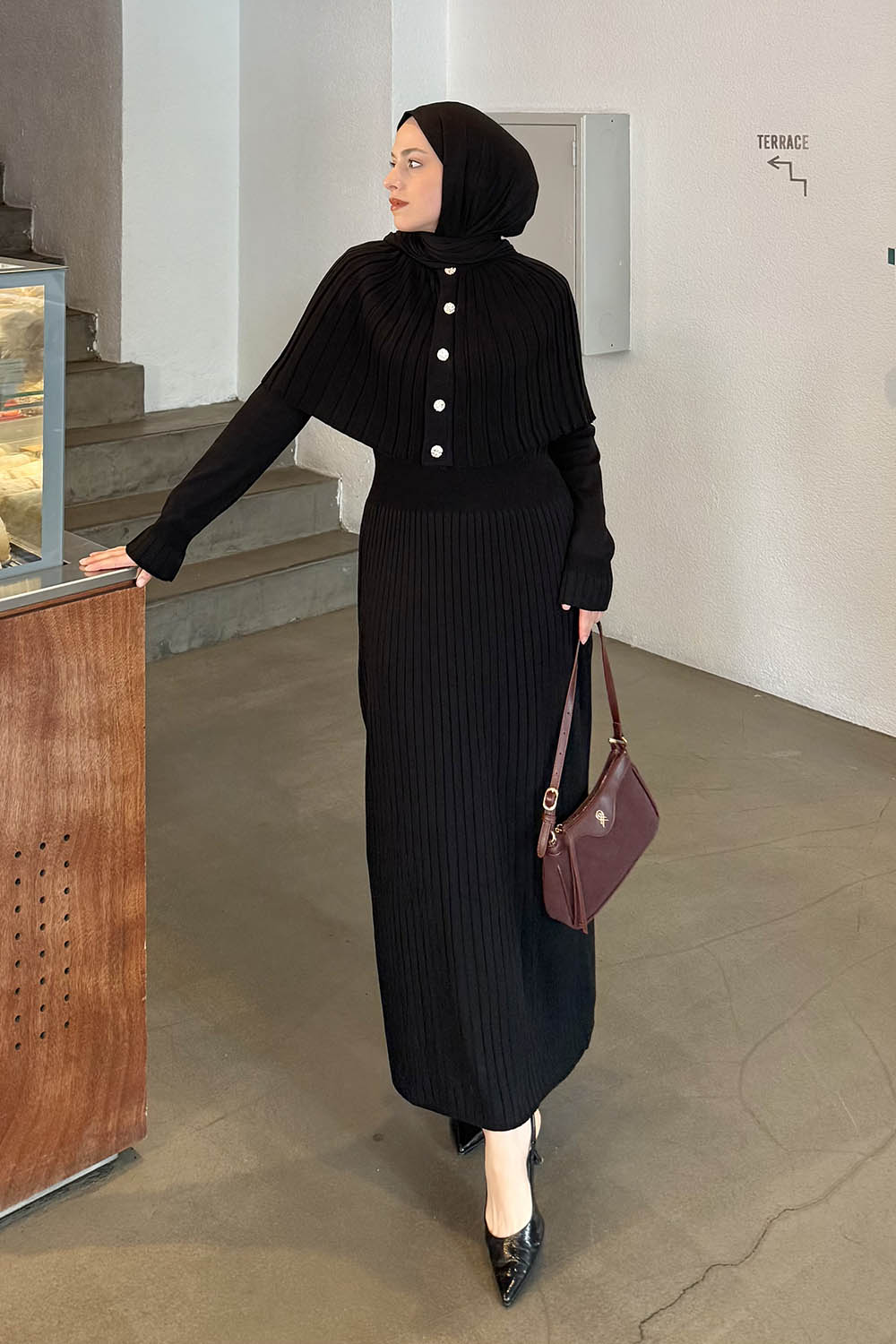 Black Normal Neck Wool Acrylic Dresess