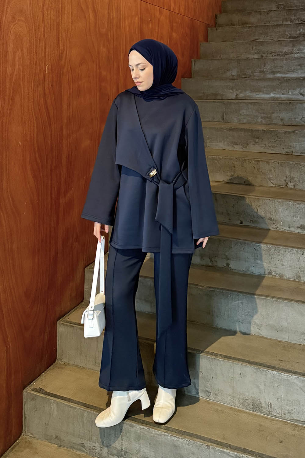 Lamelif Yan Bağlama Detaylı Pantolonlu Takım Lacivert