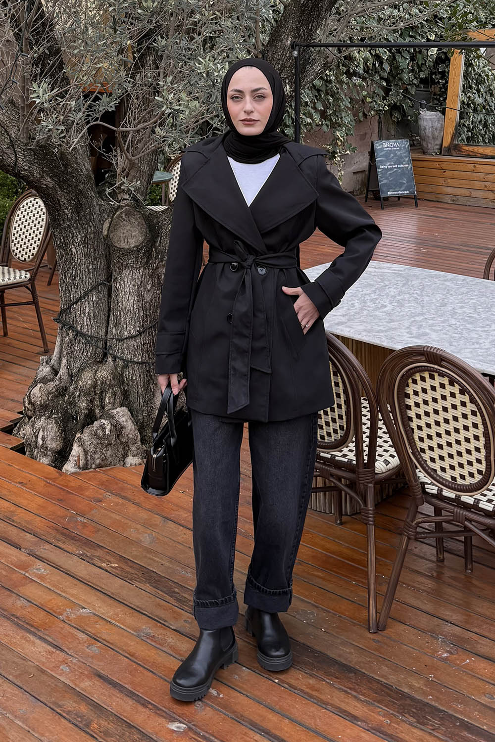 Lamelif Bağlama Detaylı Trençkot Siyah