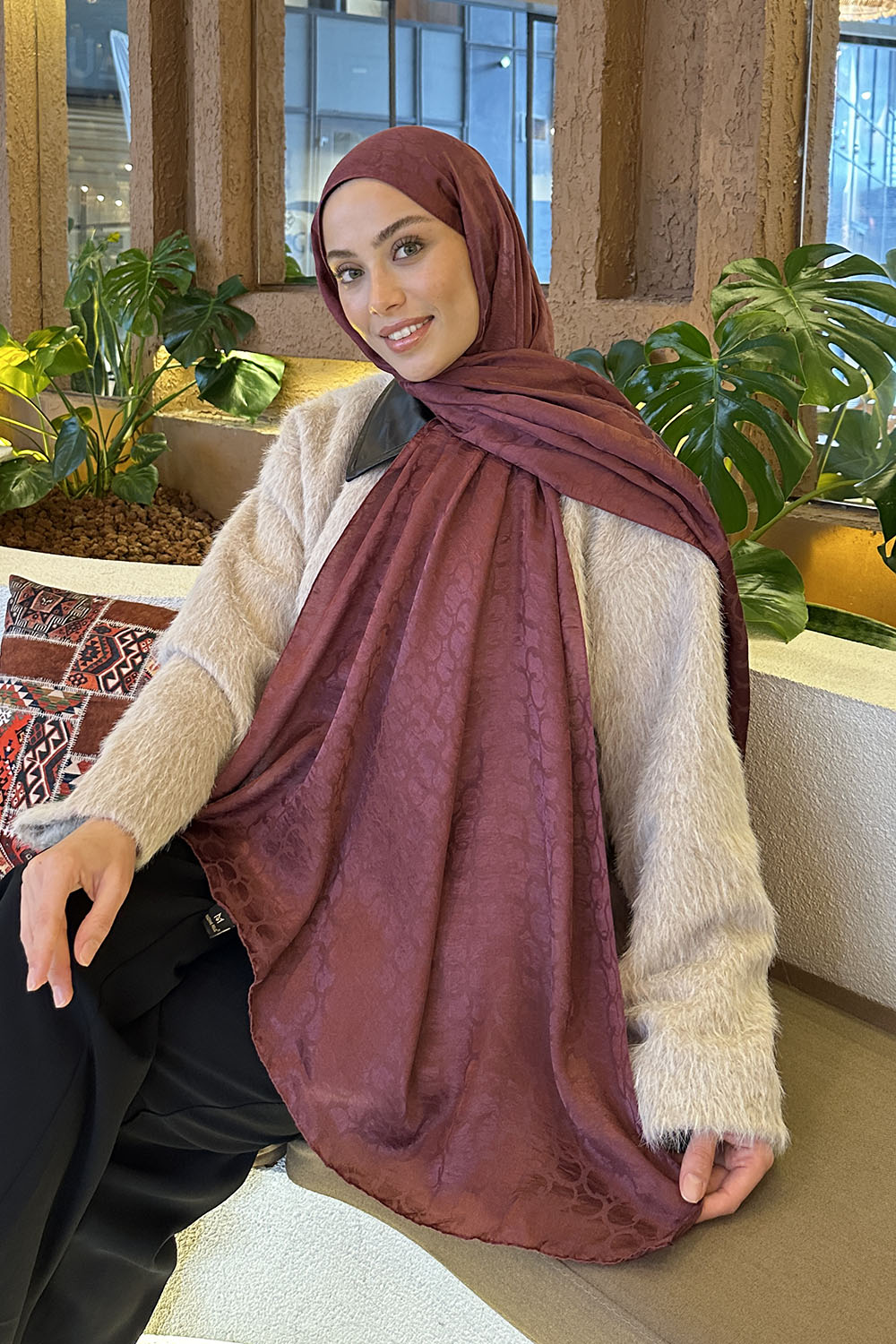 Lamelif  Bloom Desen Ayrobin Floş Jakar  Şal Gül Kurusu