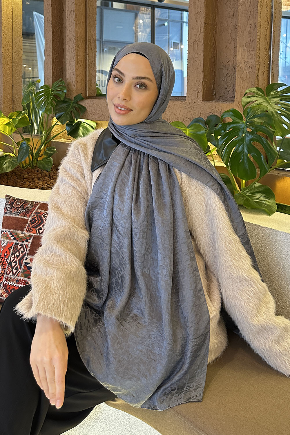 Lamelif  G Desen Ayrobin Floş Jakar  Şal Koyu Gri