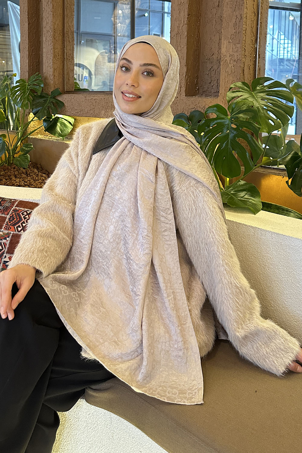 Lamelif  G Desen Ayrobin Floş Jakar  Şal Taş