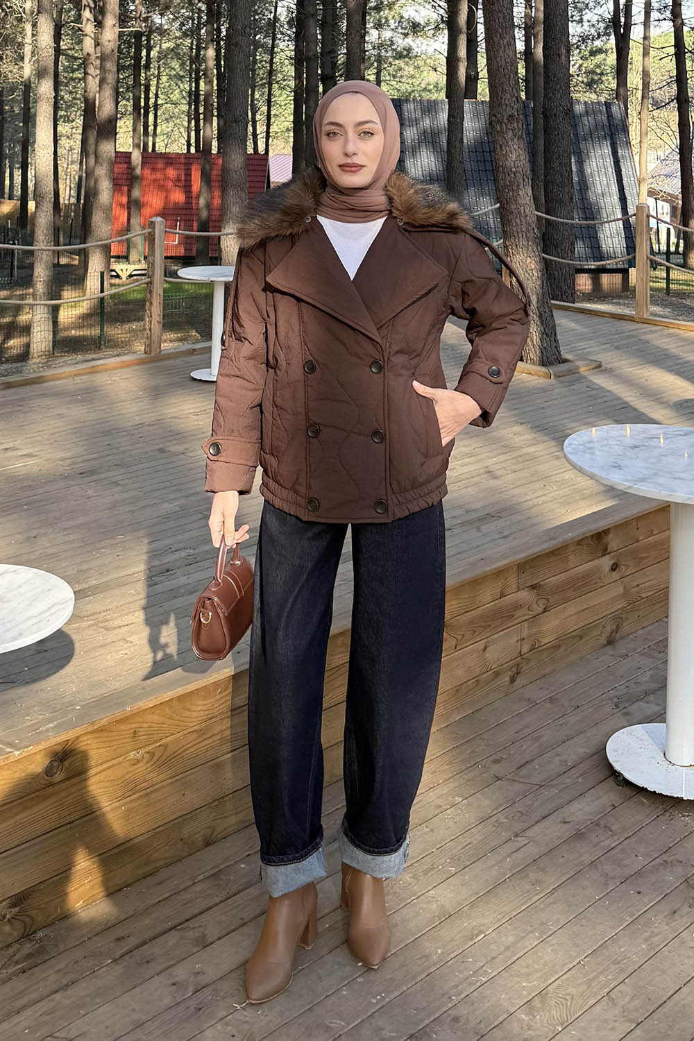 Lamelif Kürk Yaka Düğmeli Mont Kahve