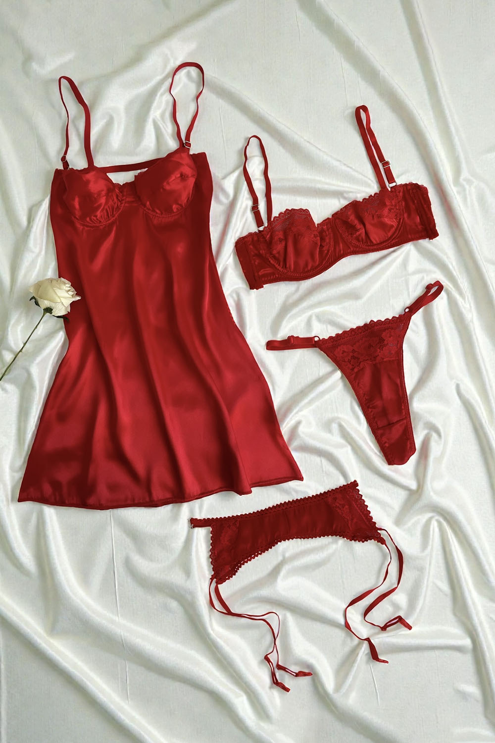 Lamelif Rhera Dantelli Saten Gecelikli Jartiyer Takım