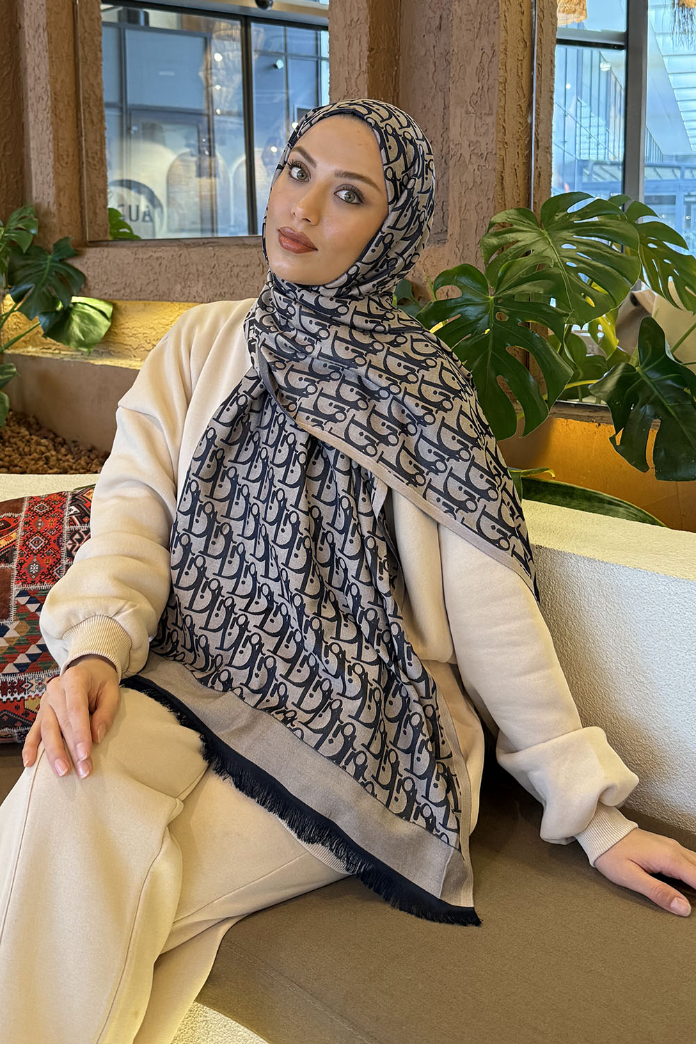 Lamelif Dior Desen Kaşmir Çift Taraflı Şal Lacivert Vizon