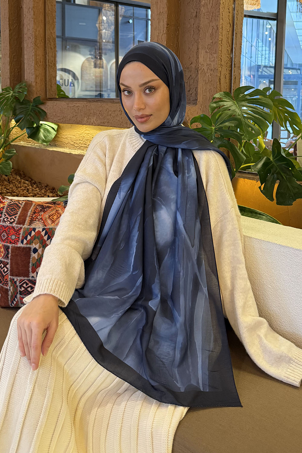 Lamelif Elegant Desen Müslin Şal Lacivert