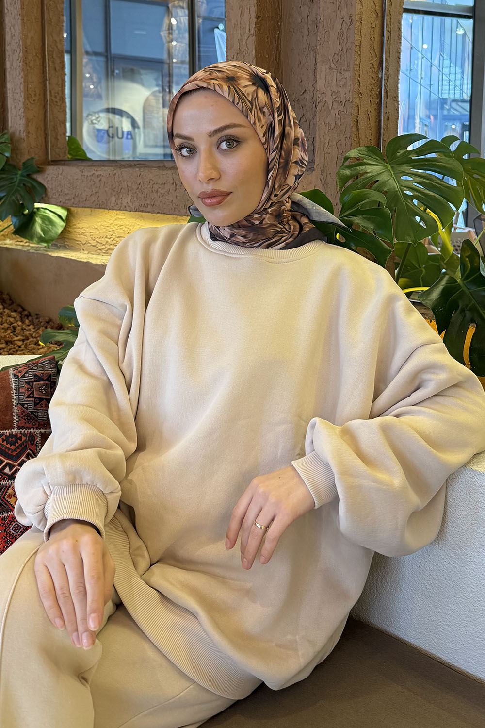 Lamelif Daisy Flowers Desen Soft Eşarp Sütlü Kahve