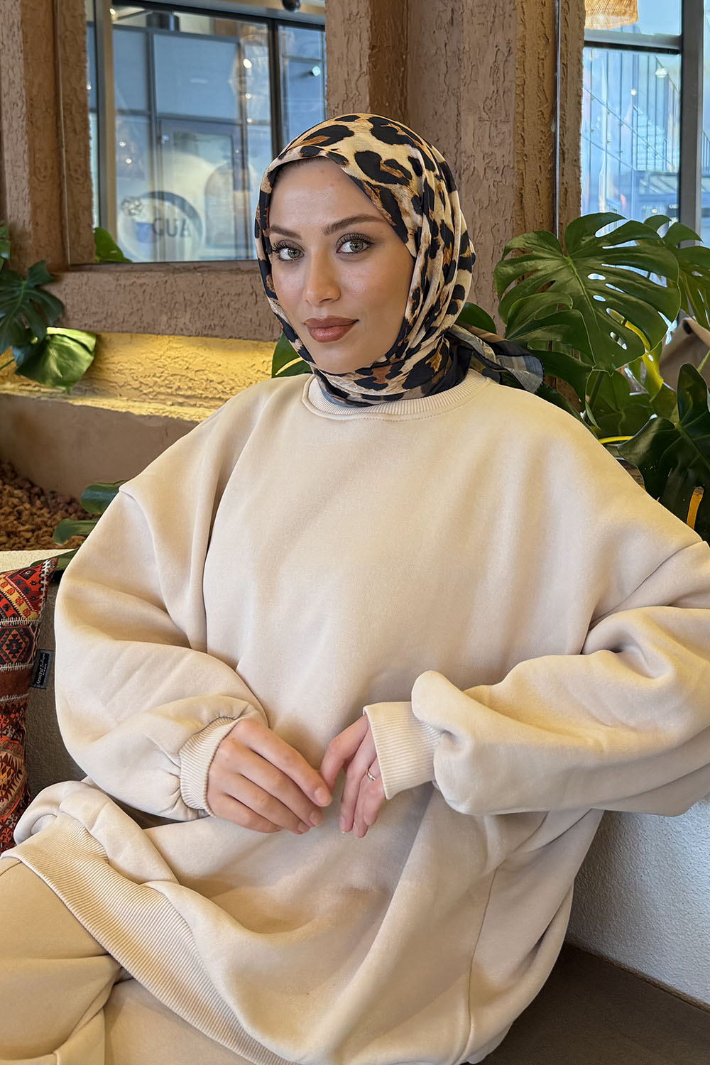 Lamelif Leopar Desen Soft Eşarp Siyah Camel