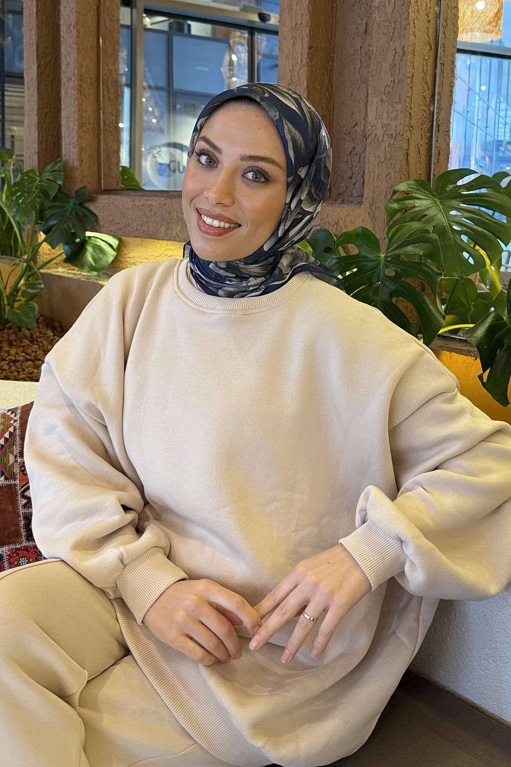 Lamelif Lotus Desen Soft Eşarp Lacivert