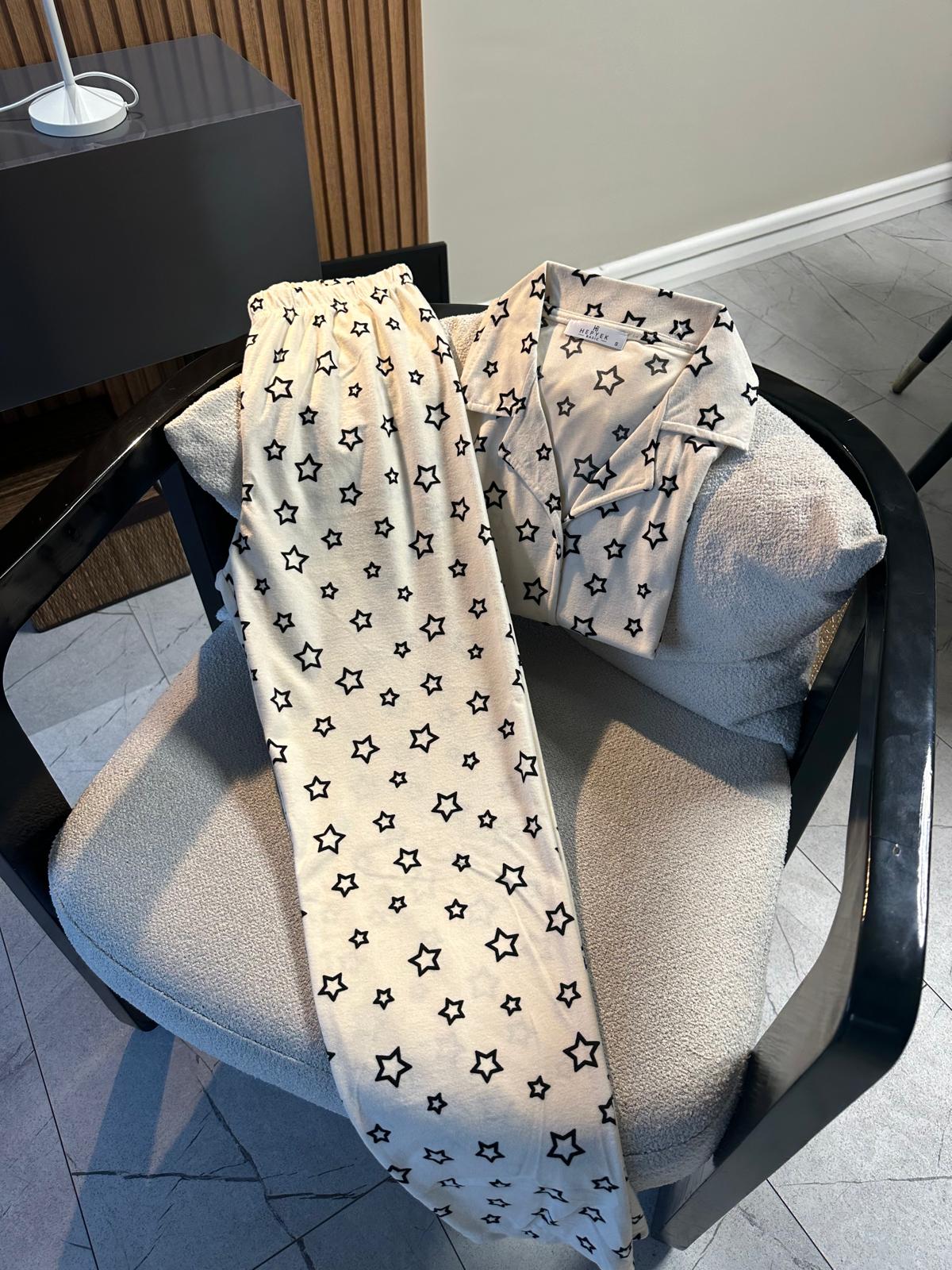Lamelif Yıldız Detaylı Pijama Takımı