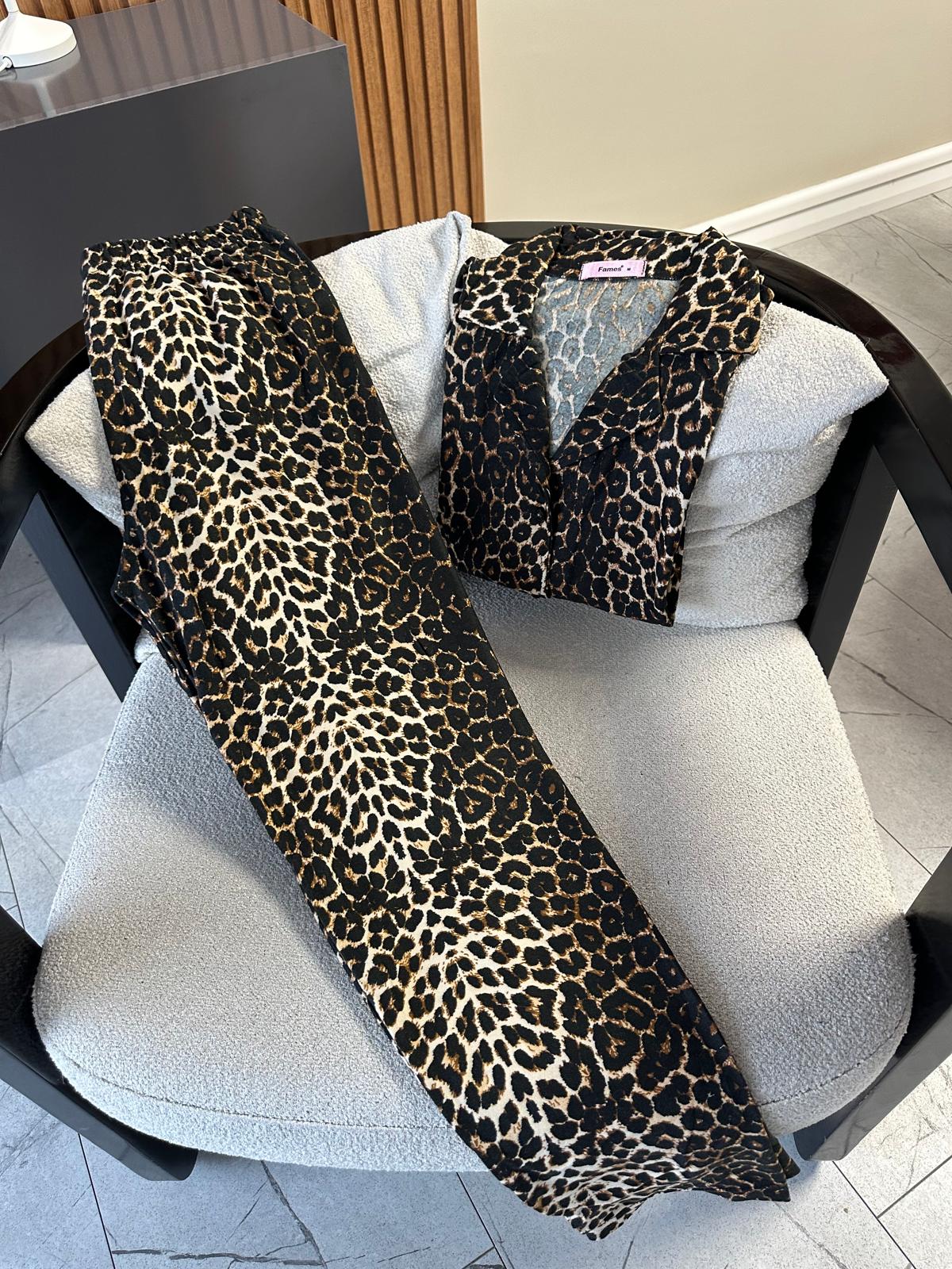 Lamelif Leopar Desen Süet Kumaş Pijama Seti