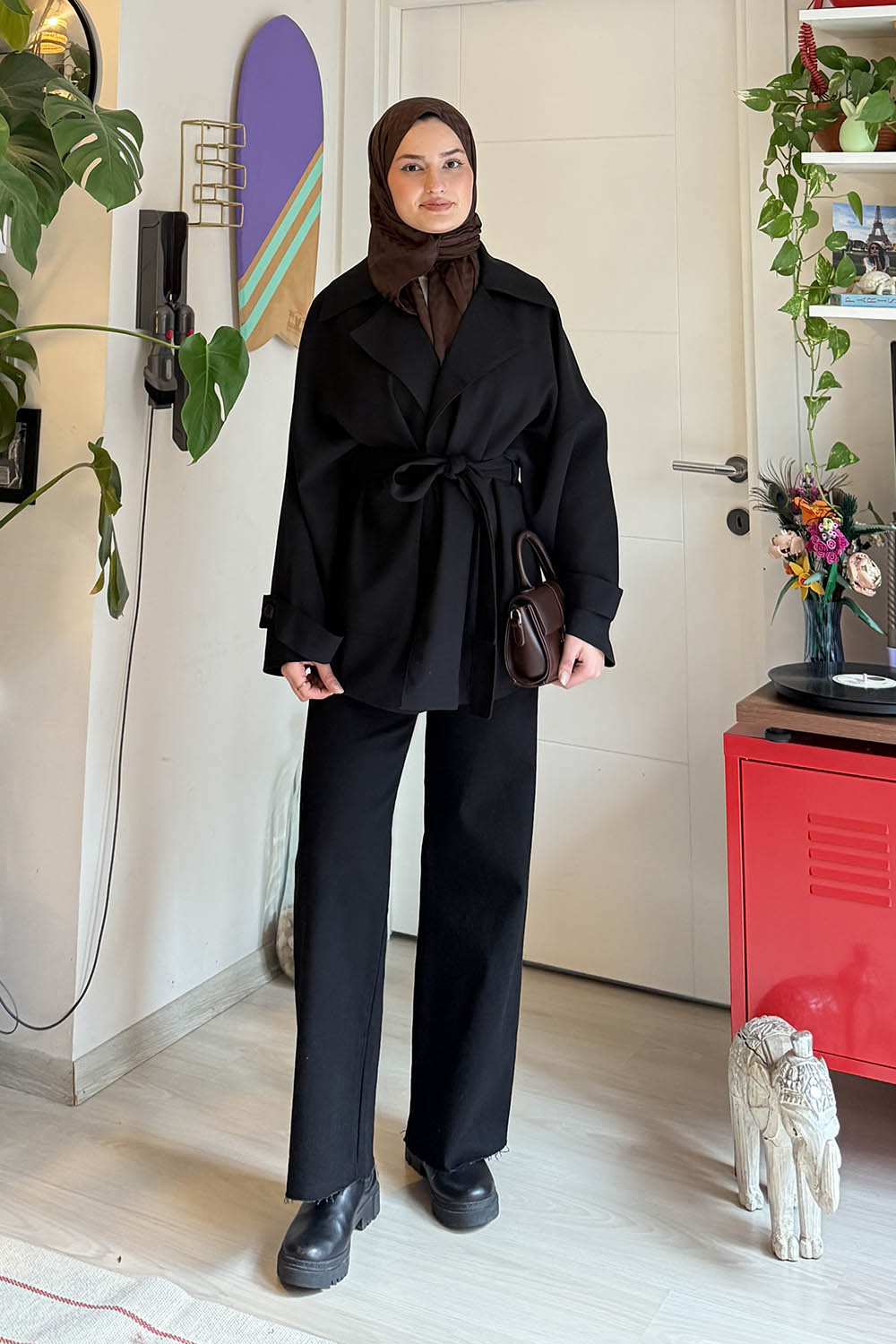 Lamelif Dökümlü Kemerli Trençkot Siyah