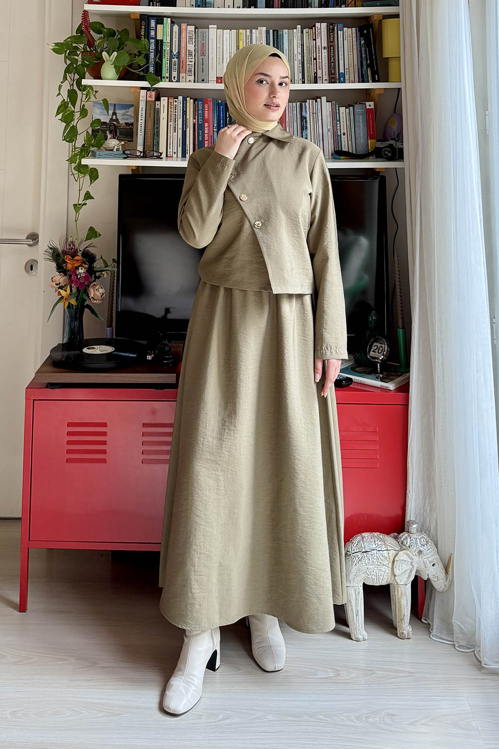 Lamelif Gold Düğme Detaylı Etekli Takım Haki