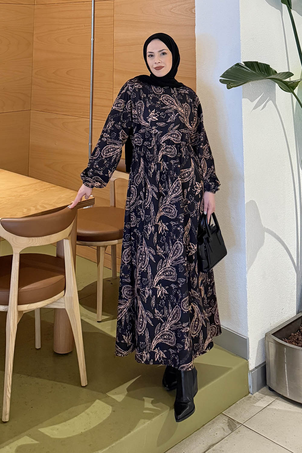 Lamelif Etnik Desen Tesettür Elbise Siyah-Kahverengi