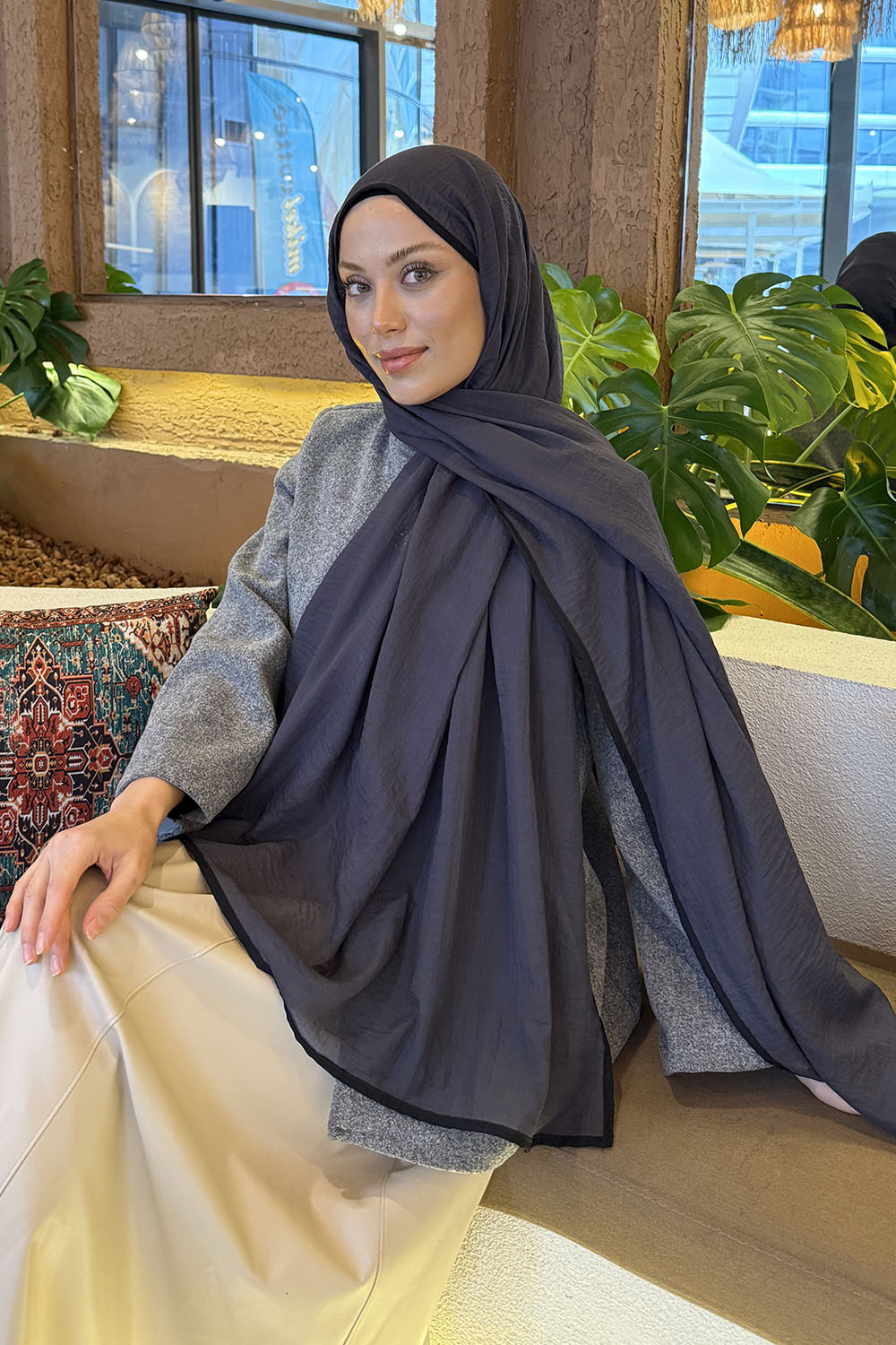 Lamelif Biyeli Müslin Şal Antrasit Siyah