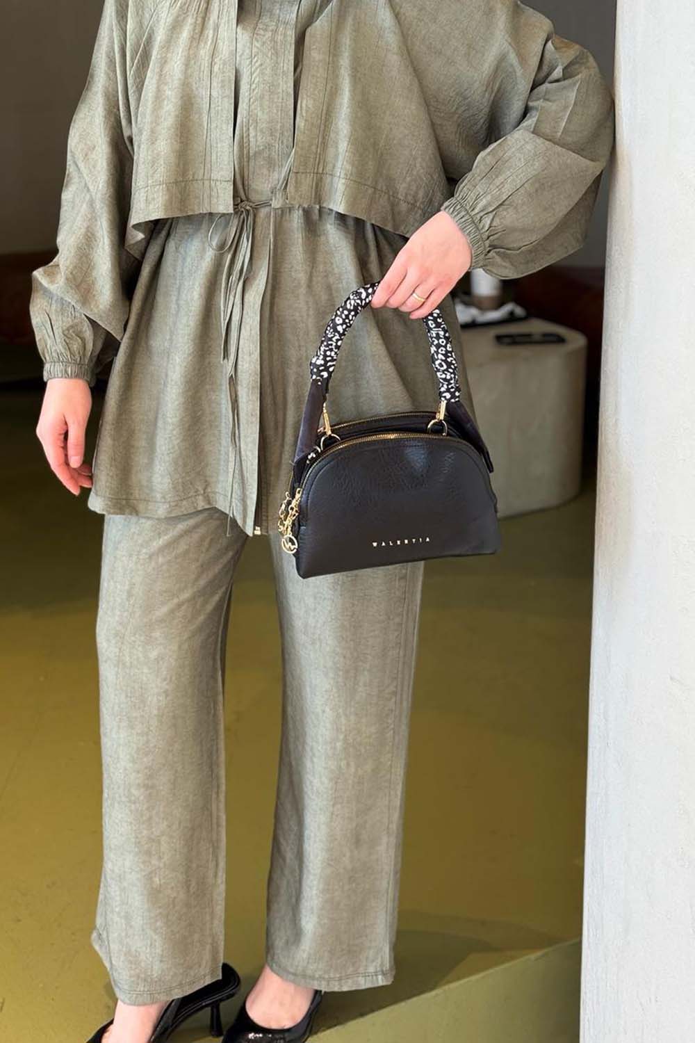 Lamelif Fular Detaylı Armoli El ve Omuz Çantası