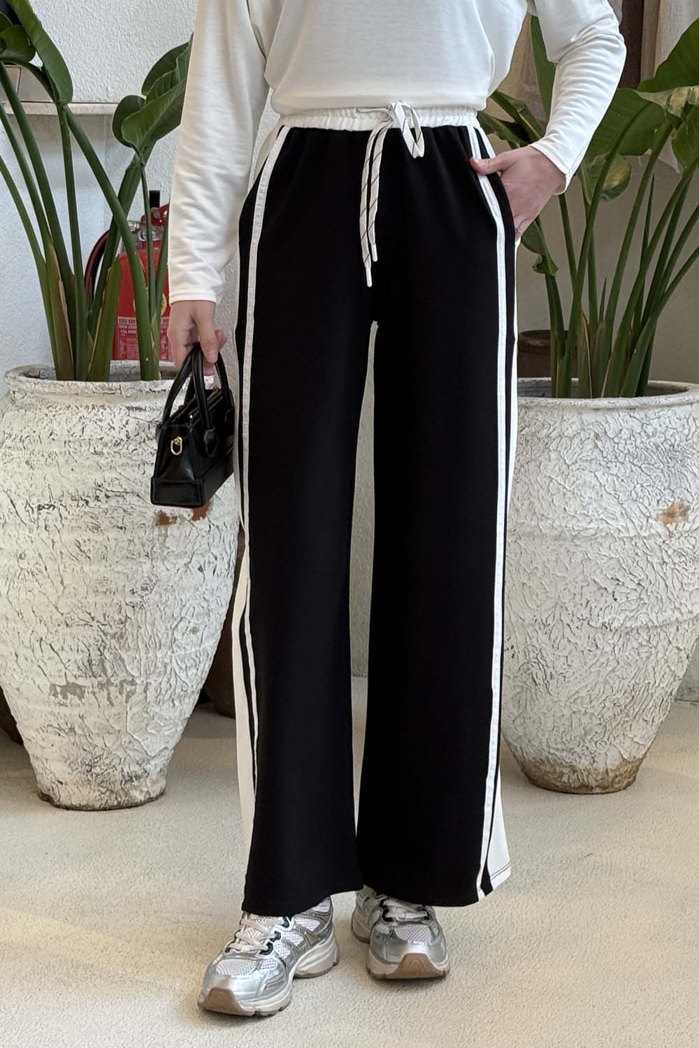 Lamelif Şeritli Geniş Paça Eşofman Siyah