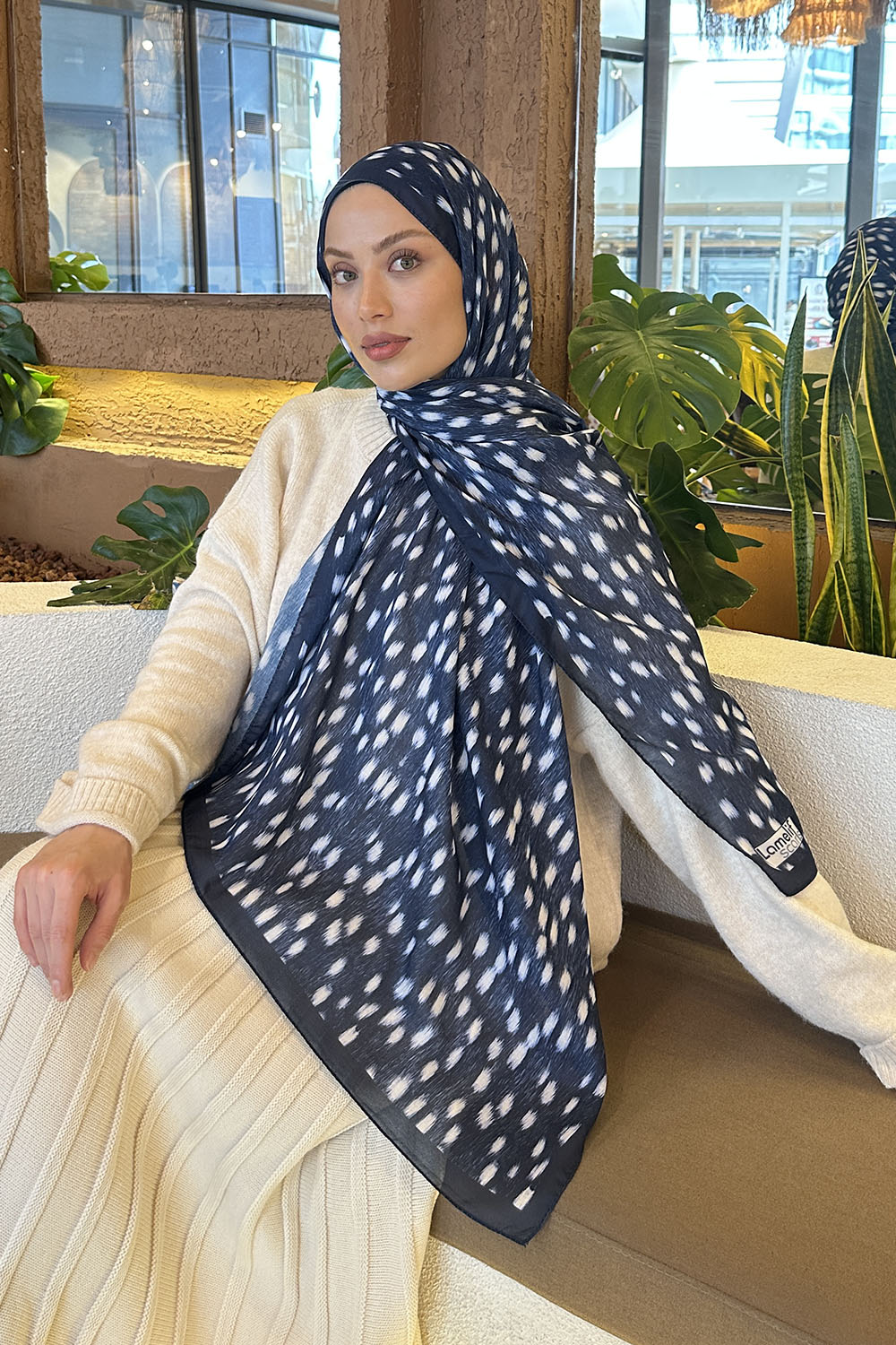 Lamelif Ceylan Desen Soft Şal Lacivert