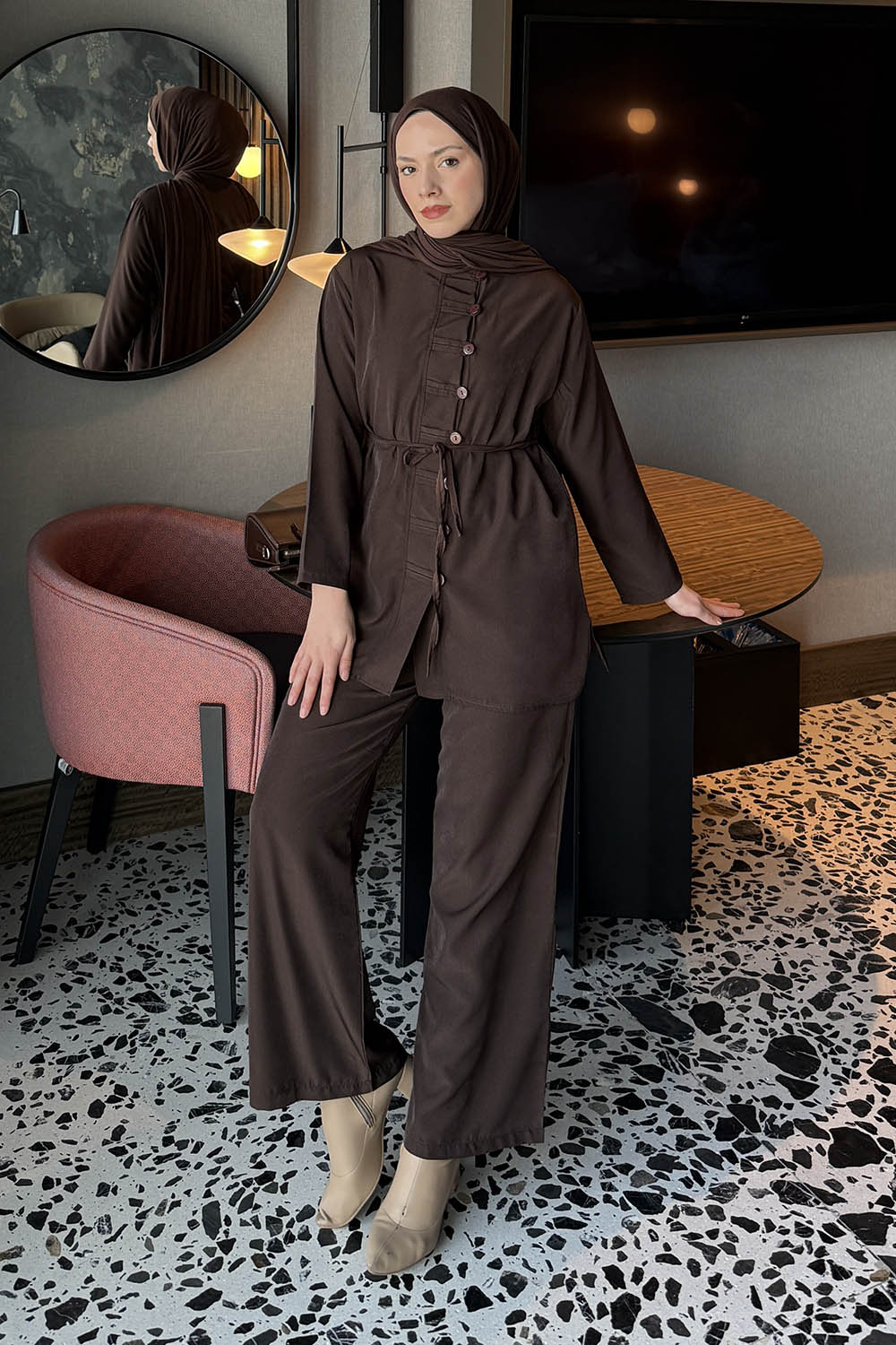 Bitter Brown Crew Neck Long Arm Cupra Regular Trousers Comfortable Suit