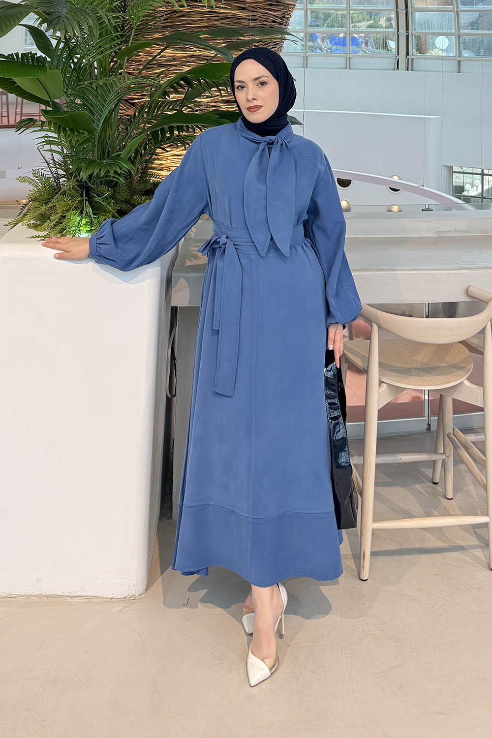 Lamelif Fularlı Bağlama Detaylı Elbise Saks Mavisi