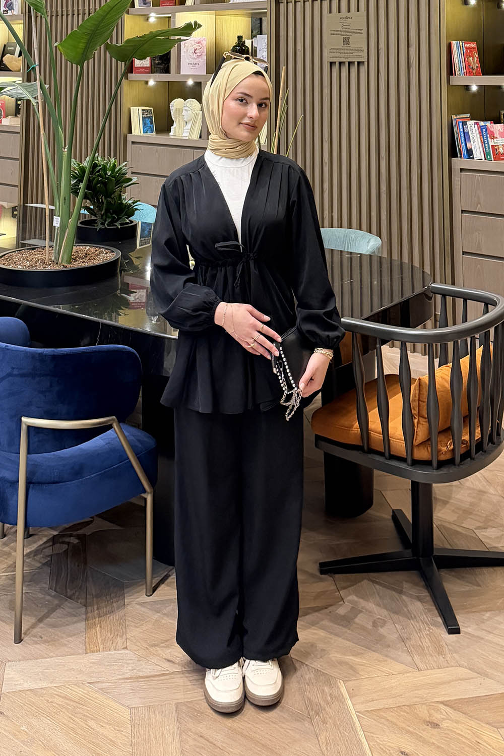 Lamelif Bağlama Detaylı Takım Siyah