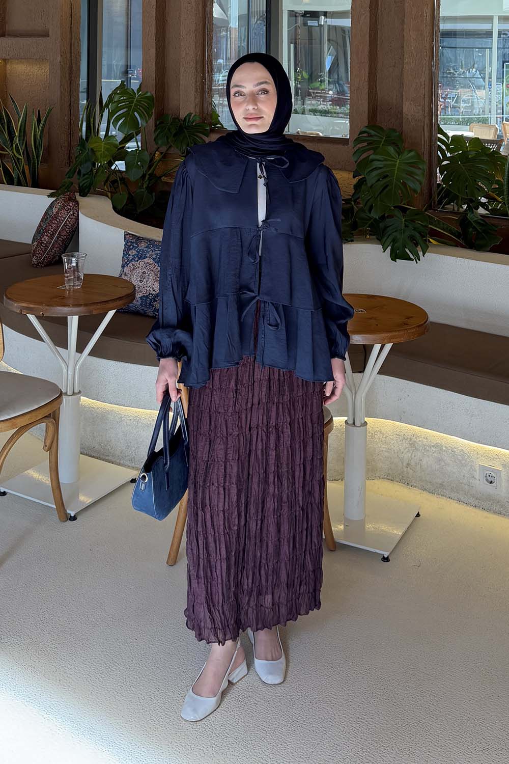 Navy Blue Peter Pan Collar Long Arm Modal Shirt