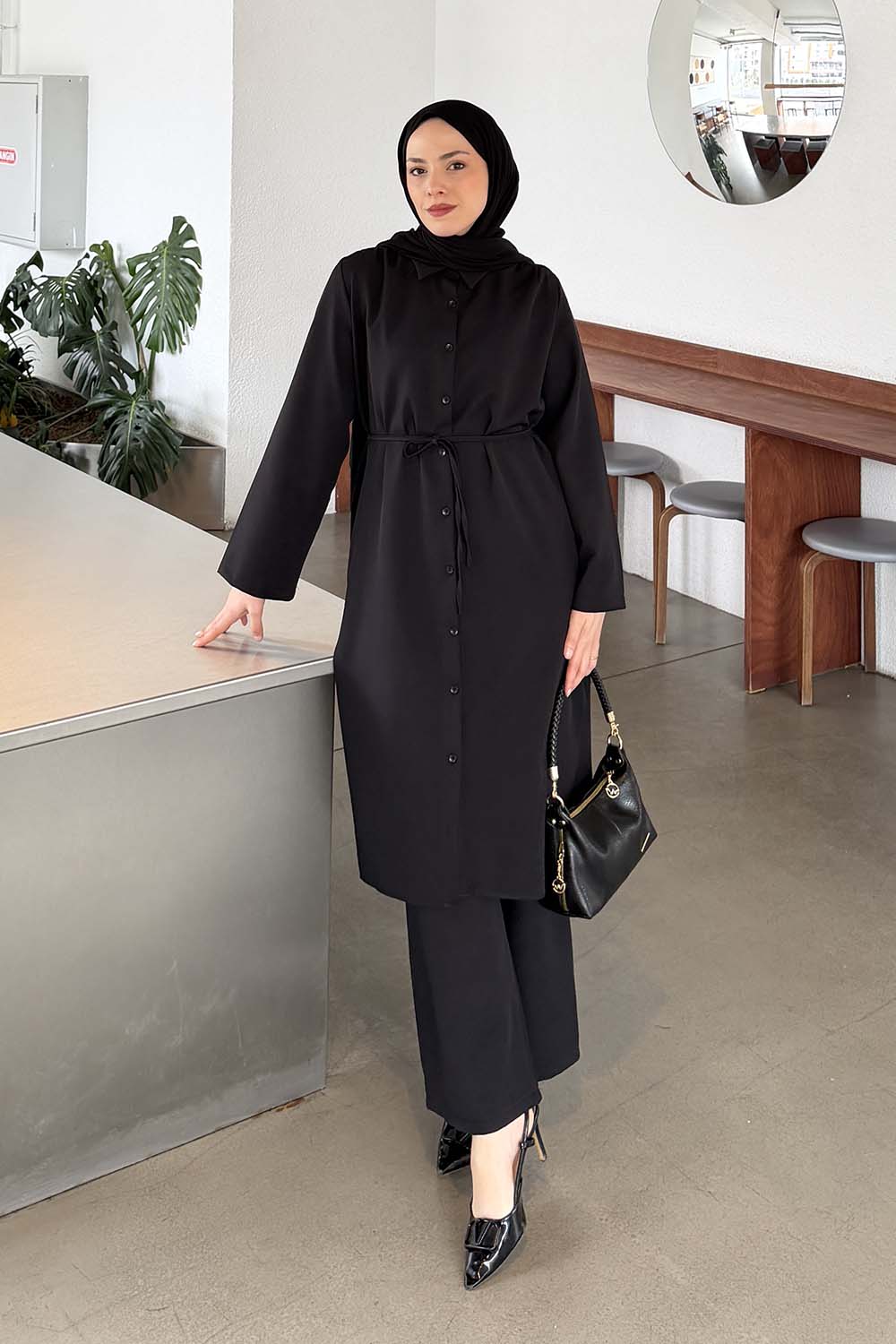 Lamelif Omuz Büzgülü Tesettür Takım Siyah