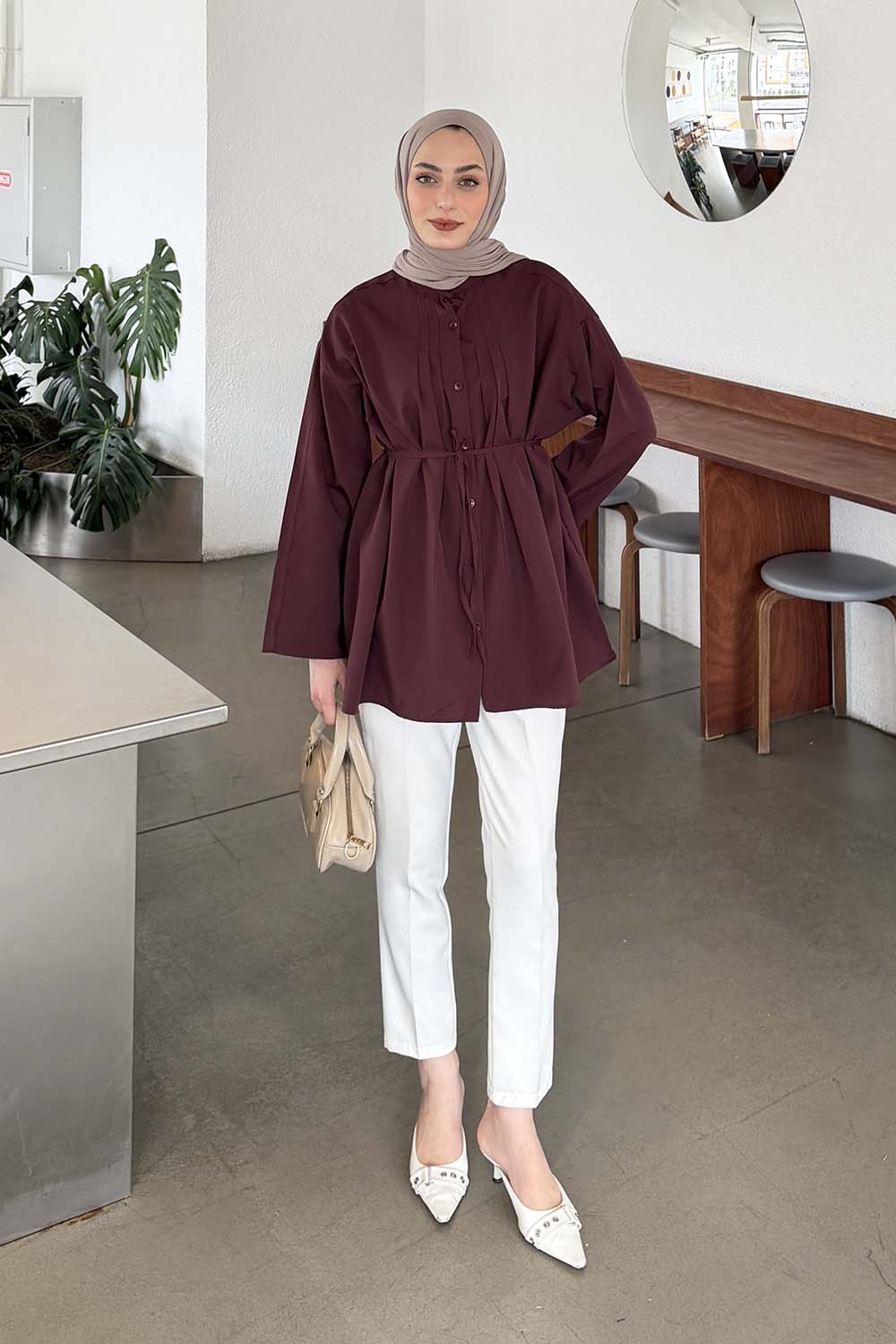 Plum Crew Neck Long Arm Cotton Unprinted Shirt