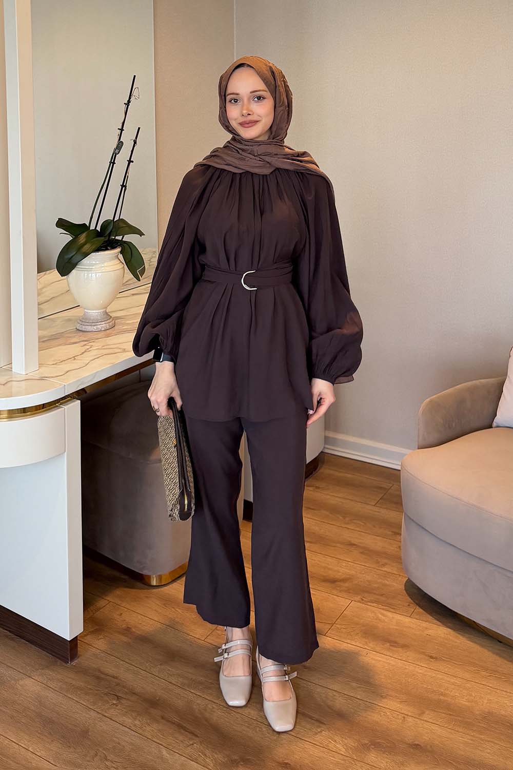 Dark Brown Crew Neck Long Arm Modal Regular Trousers Comfortable Suit