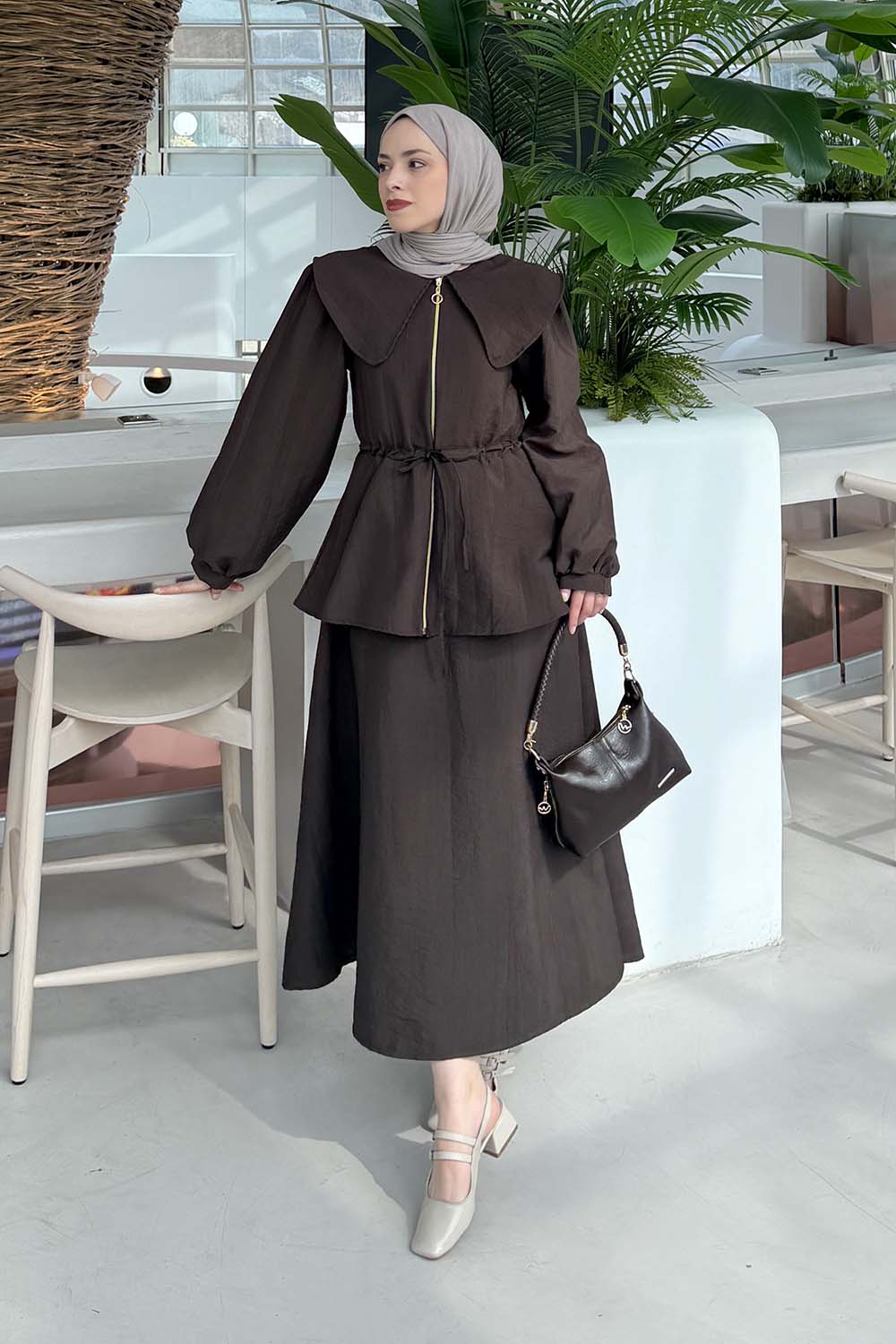 Bitter Brown Peter Pan Collar Long Arm Ayrobin Straight Skirt Suit