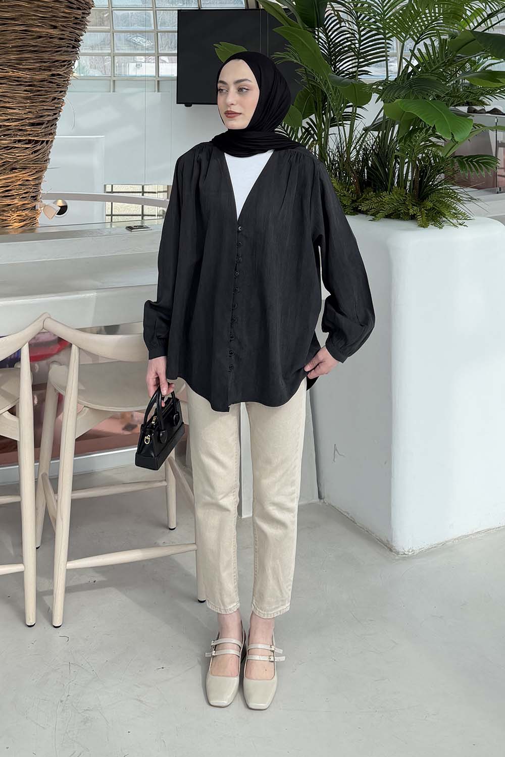 Lamelif Brit düğmeli V Yaka Gömlek Siyah