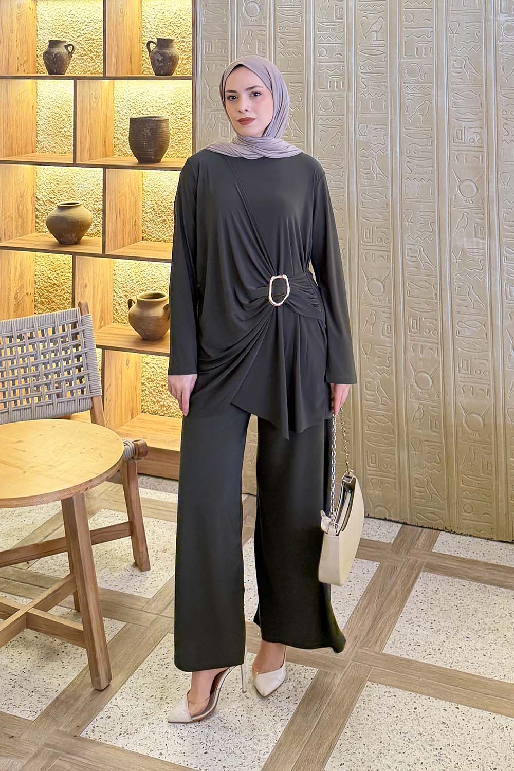 Lamelif Toka Detaylı Asimetrik Takım Haki