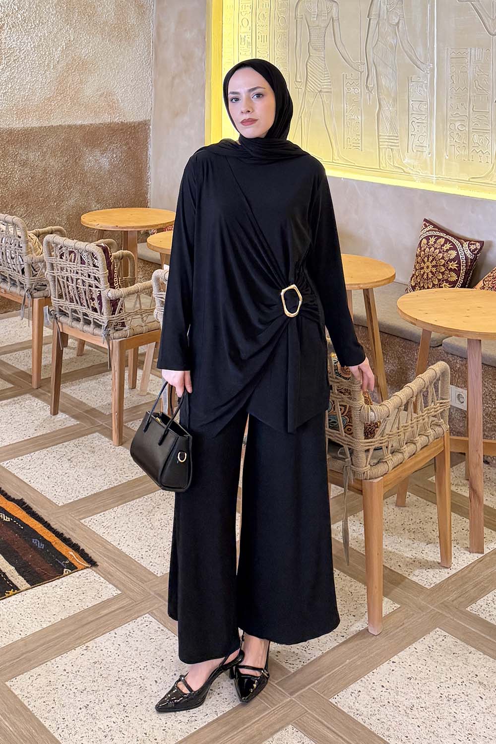 Lamelif Toka Detaylı Asimetrik Takım Siyah