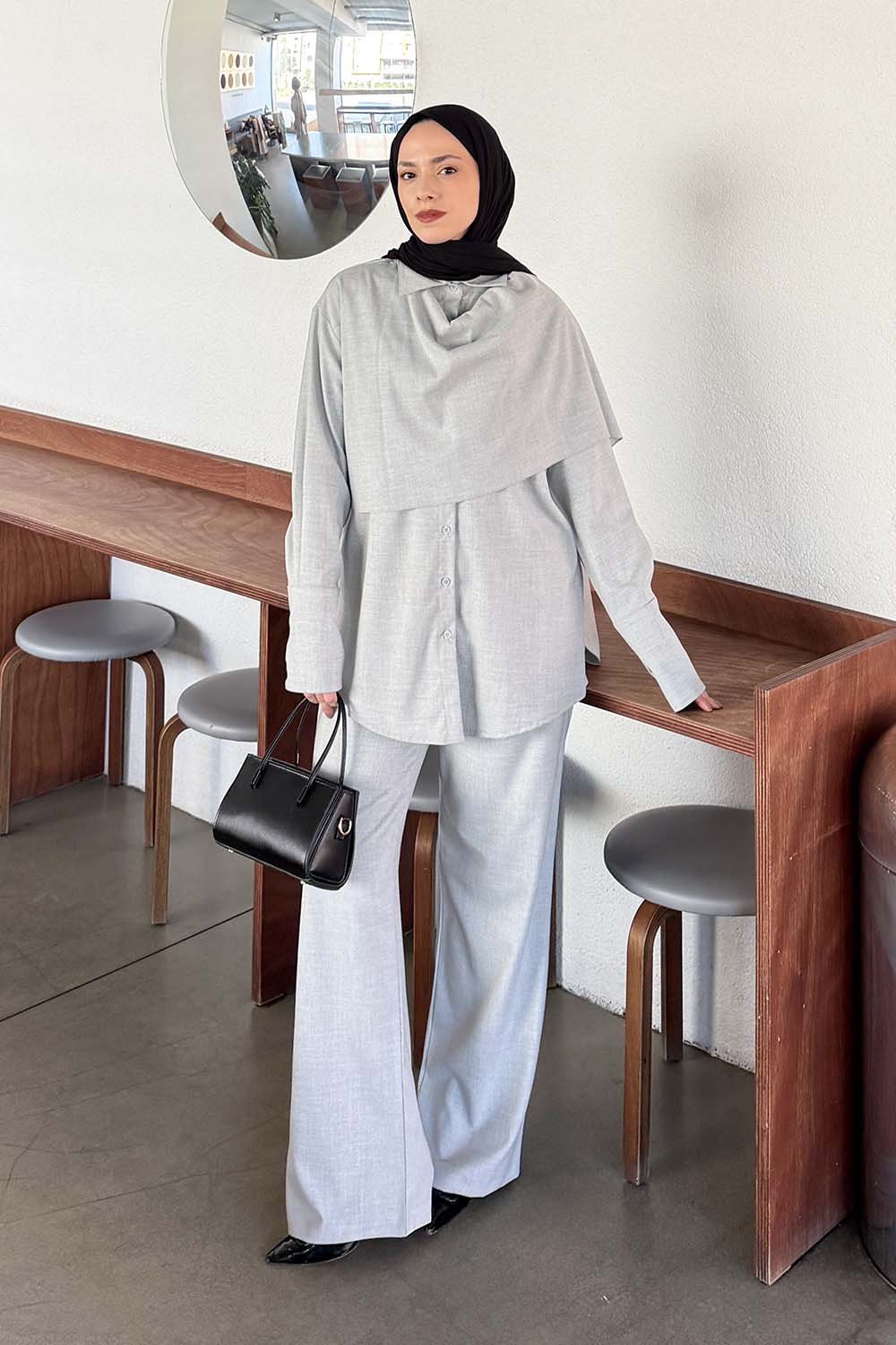 Lamelif Pelerin Detaylı Pantolonlu Takım Gri