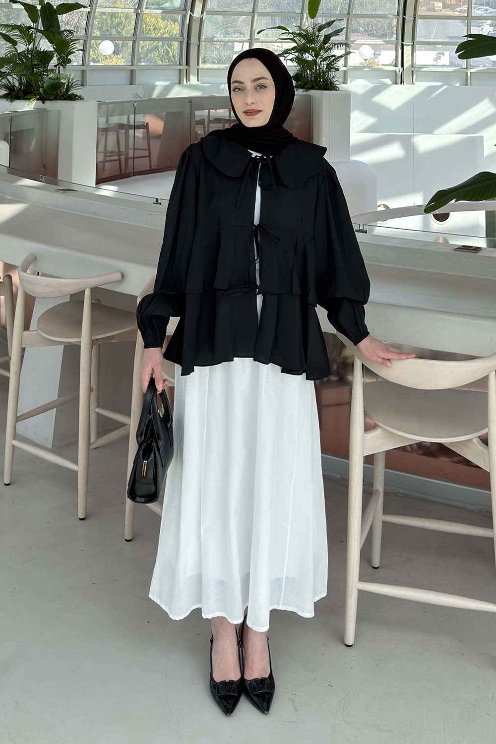 Black Peter Pan Collar Long Arm Modal Shirt