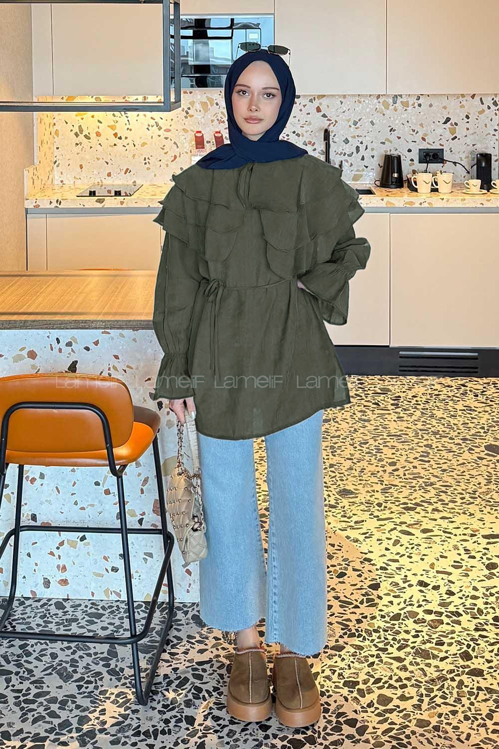 Lamelif Volan Detaylı Kol Büzgülü Gömlek Haki