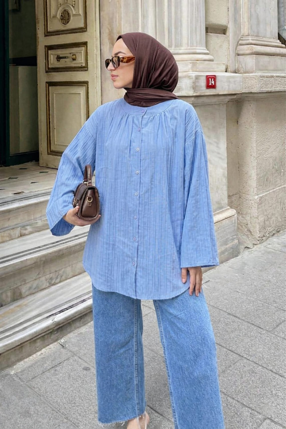 Lamelif Çizgi Detaylı Oversize Tesettür Gömlek Bebe Mavisi