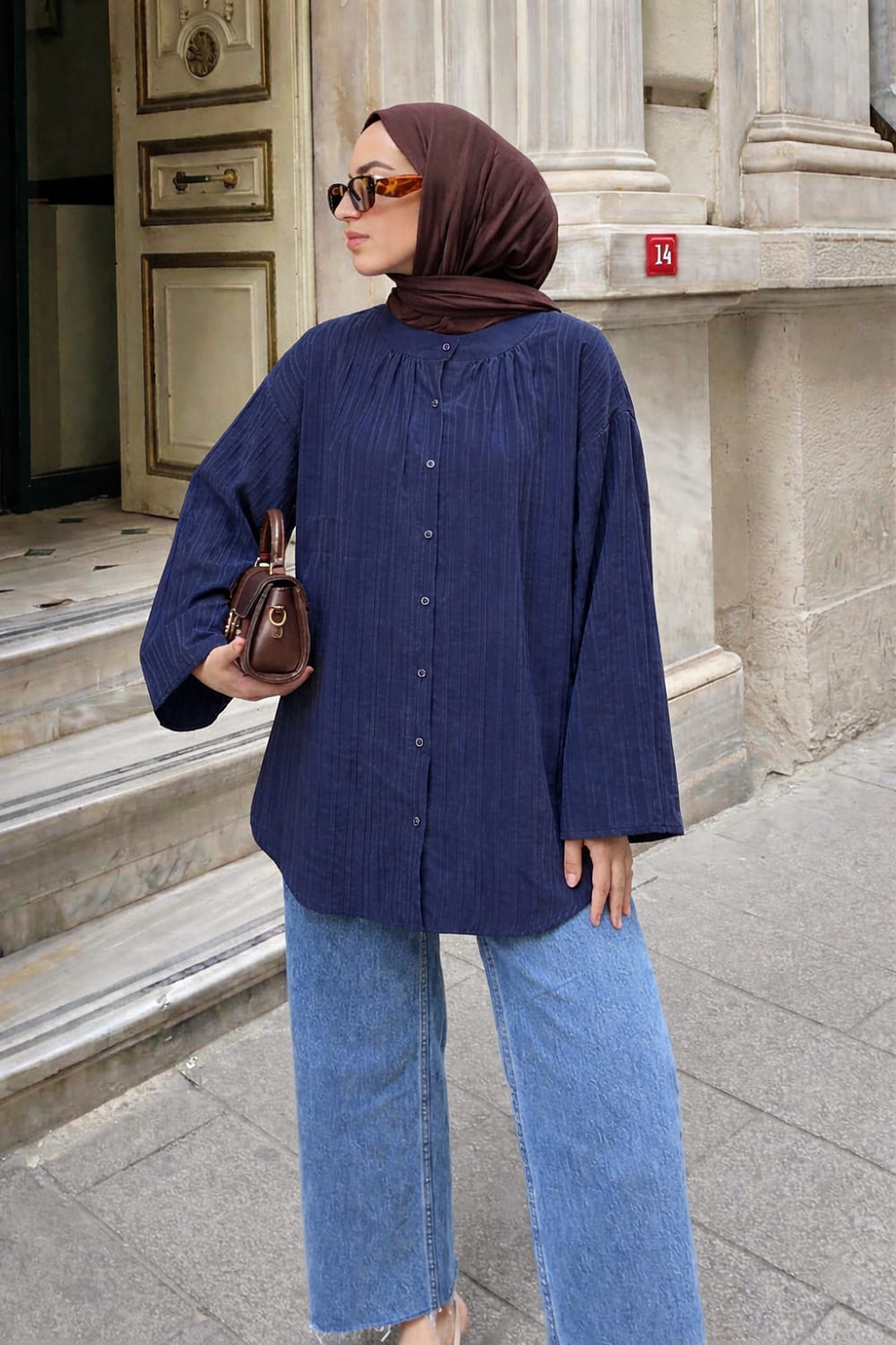 Lamelif Çizgi Detaylı Oversize Tesettür Gömlek Lacivert