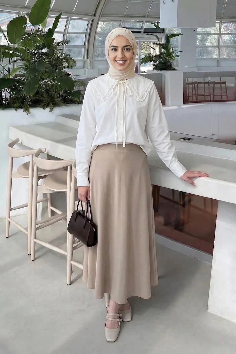 Lamelif Çiçek Detaylı Bebe Yaka Gömlek Beyaz