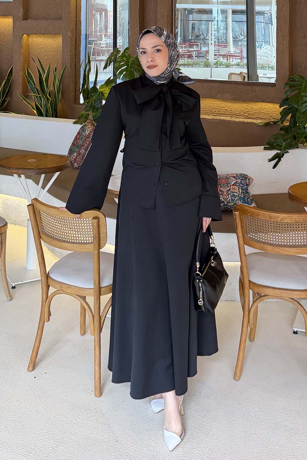 Lamelif Kravat Yaka Tesettür Takım Siyah