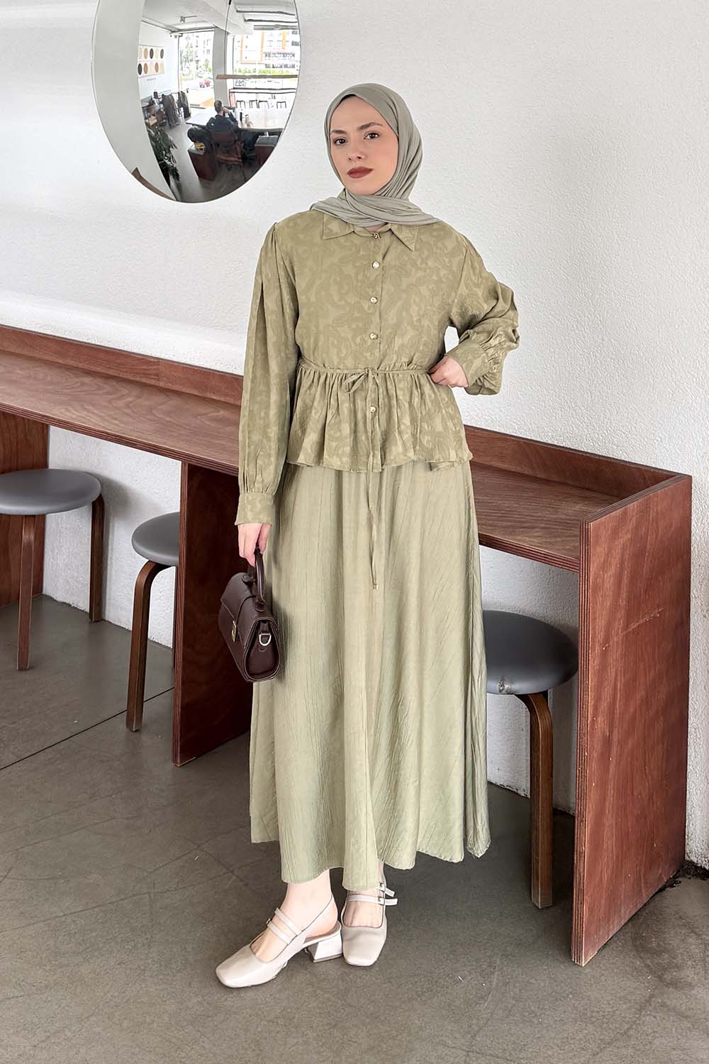 Lamelif Bağlama Detaylı Desenli Tesettür Takım Çağla Yeşili