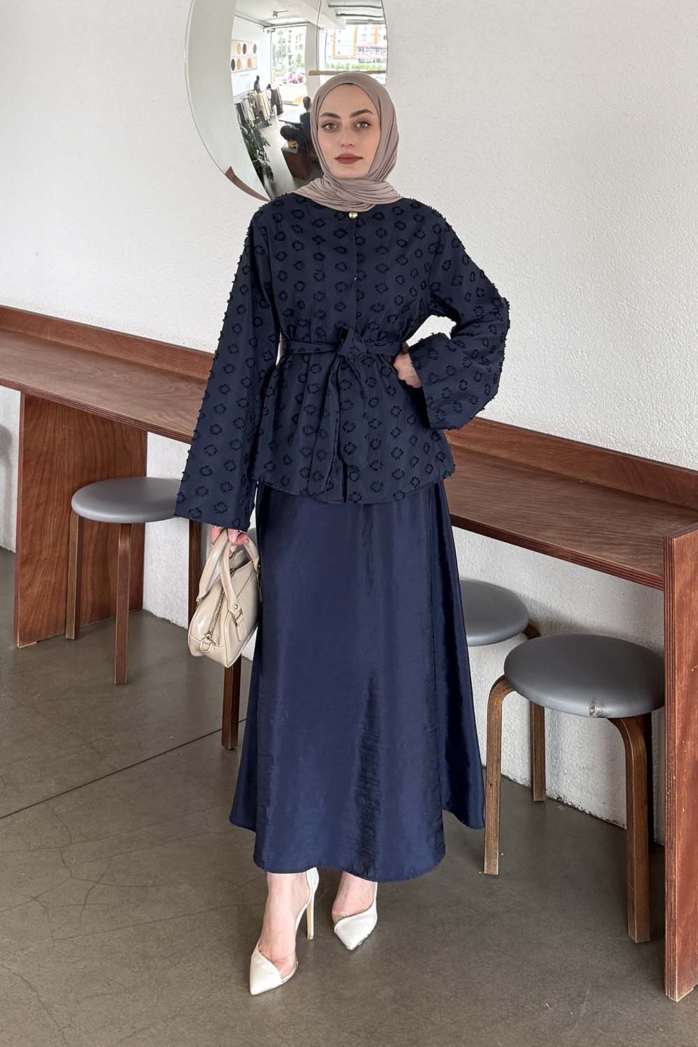 Lamelif Kabartma Nakış İşlemeli Takım Lacivert