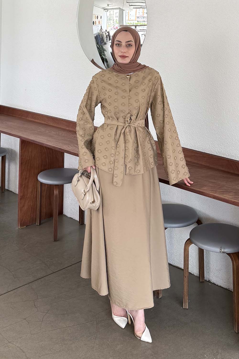 Lamelif Kabartma Nakış İşlemeli Takım Sütlü Kahve