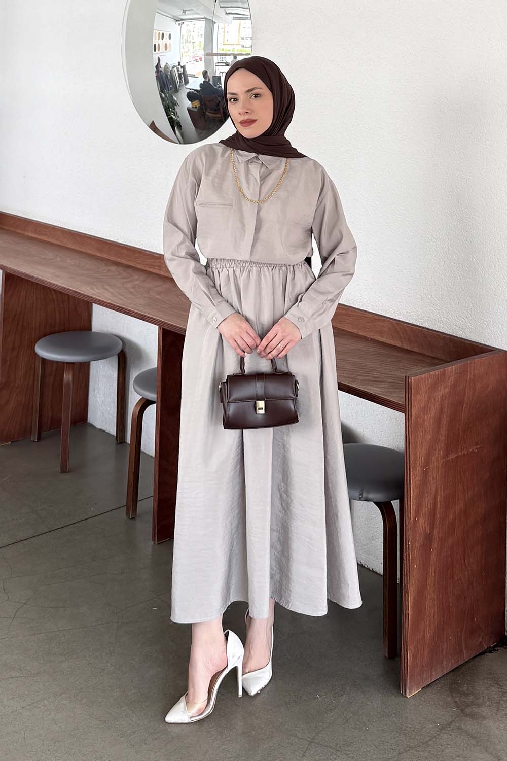 Lamelif Zincir Detaylı Etekli Takım Taş Rengi