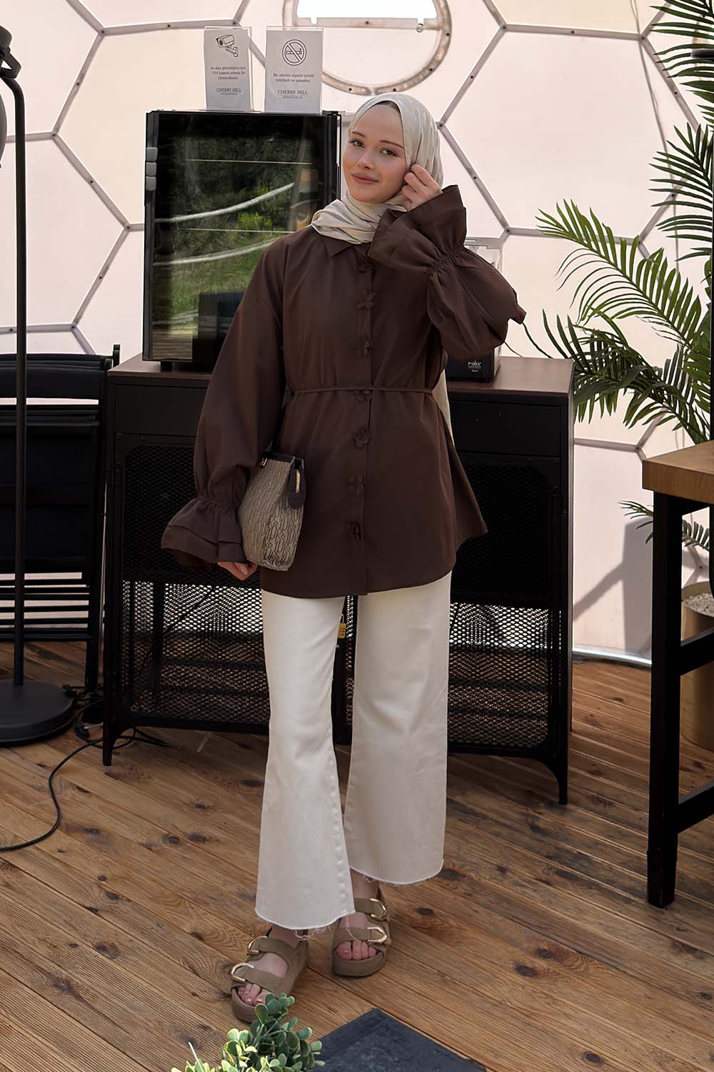 Lamelif Fırfırlı Bağlama Detaylı Gömlek Acı Kahve