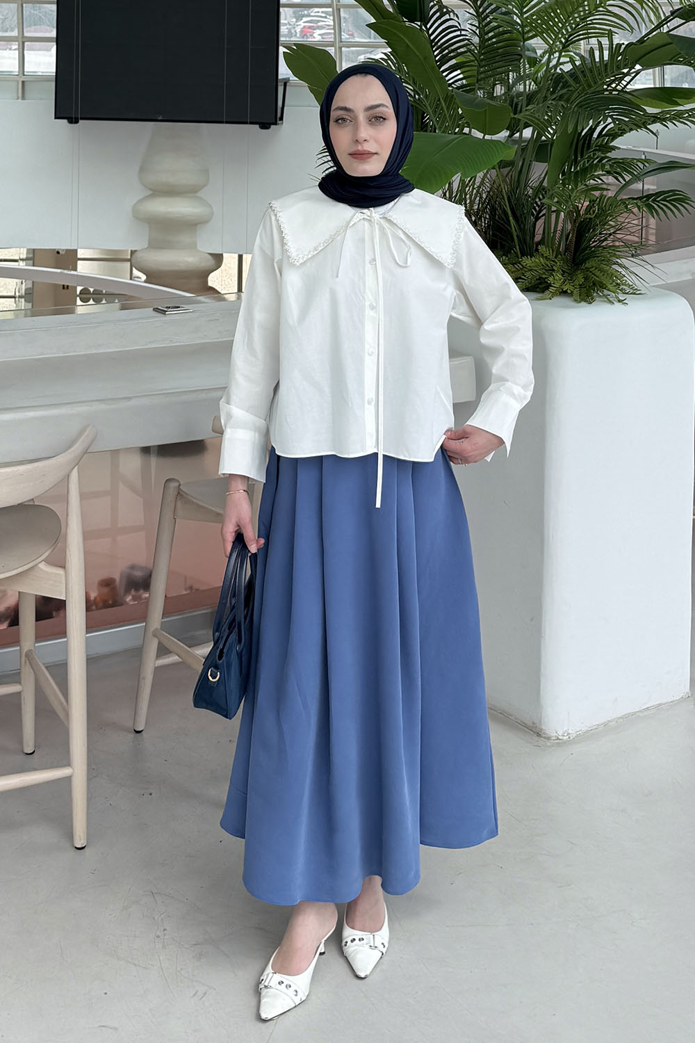 White Peter Pan Collar Long Arm Viscose Fabric Unprinted Shirt